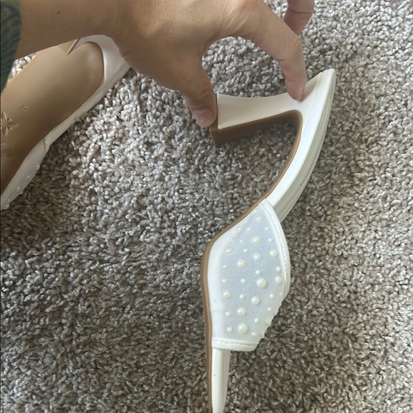 New BCBG White Studded Mules – Size 8 - Picture 3 of 6